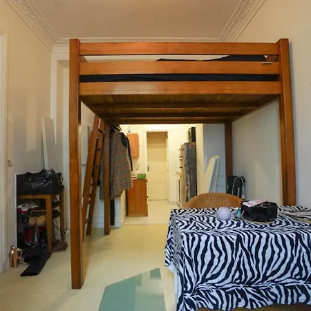 Charming Studio Near Tour Eiffel Appartement Parijs